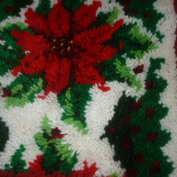Festive Christmas Theme Waved Rug – 53" x 33" – New - Picture 8 of 8